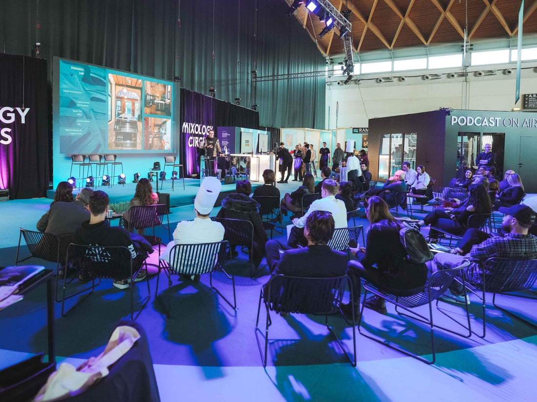Mezzanotte a Mixology Attraction 2026: Quando la Distillazione Incontra l'Immaginario - Mezzanotte | Distilleria & Spirits