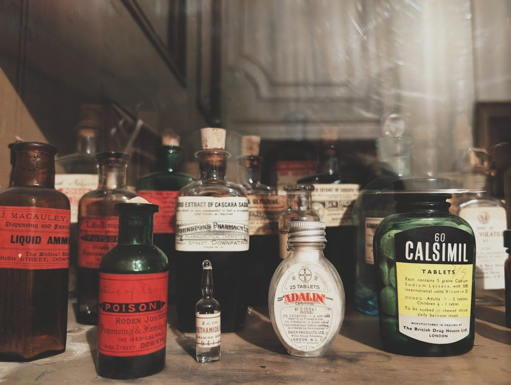 Migliori Abbinamenti con Gin: Guida Completa per Esaltare Botaniche e Sapori - Mezzanotte | Distilleria & Spirits